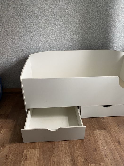 Детская мебель.Кровать.Манеж.