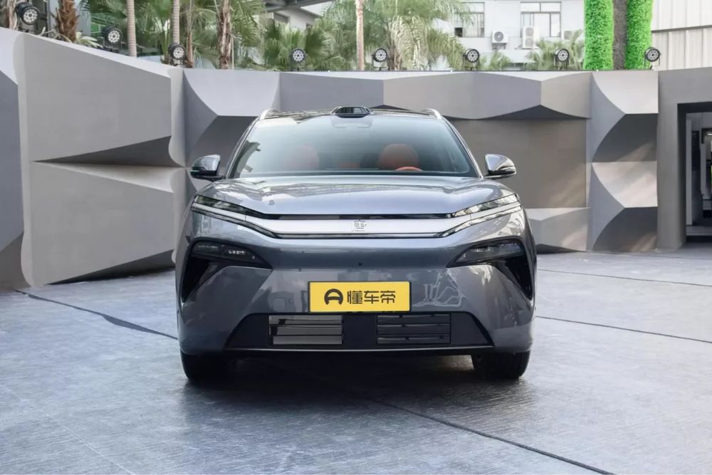 BYD Tang 2025 — 3