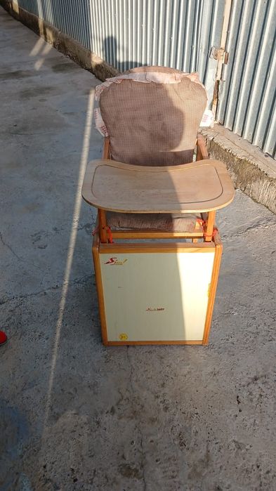 Стульчик для кормления