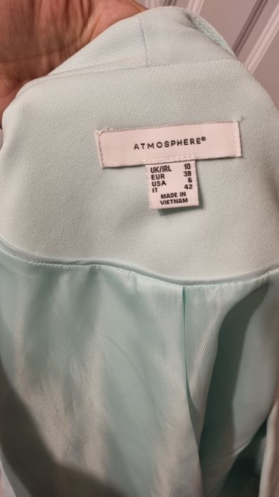 Рокля Numoco, сако Zara, рокля Junona