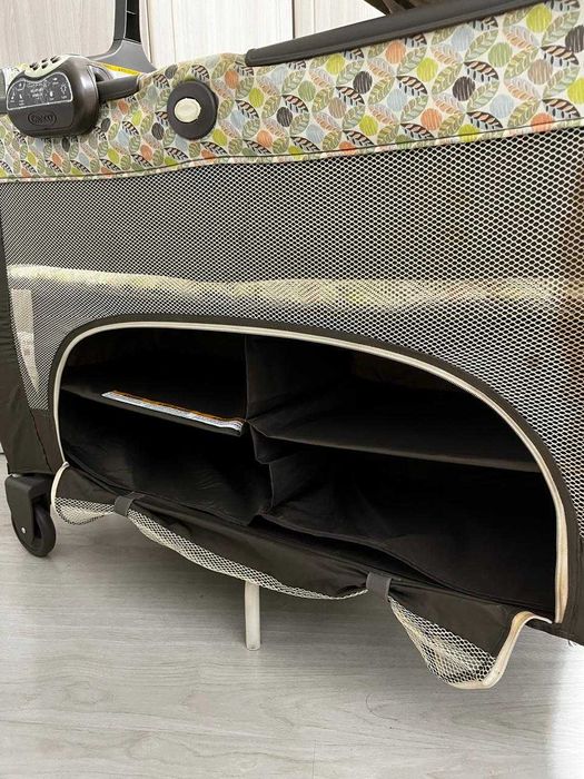 Продам манеж Graco