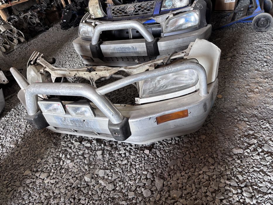 Продам бампера кенгурятники морды на Toyota RAV4
