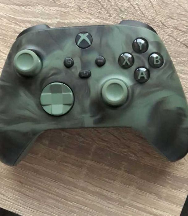 xbox one s cu 16 de jocuri si 2 controleri