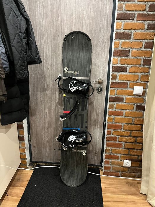 Vând 2 plăci  snowboard