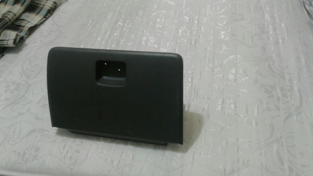 Бардачок сузуки гранд витара 1998г