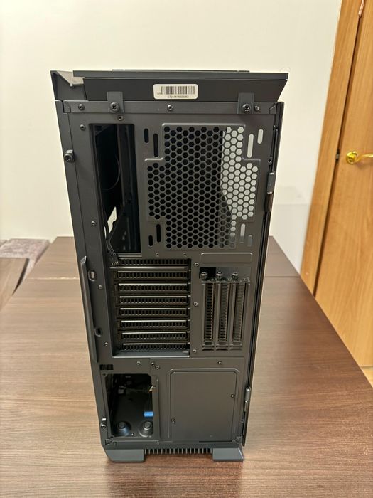 Phanteks Enthoo 719 Extreme Workstation and Dual-system