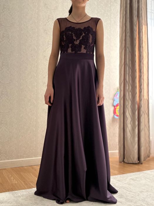 Платье вечернее продам