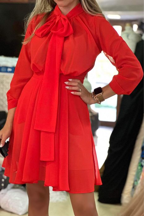 Елегантна рокля Red