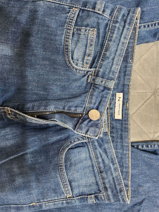 Разпродажба на  дънки Dsquared, Calvin Klein, Guess, Naf naf