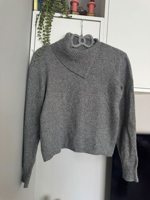 Пуловер от вълна и кашмир