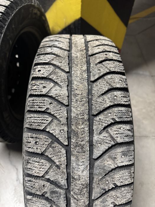 Зимние шины с дисками 195/65/15