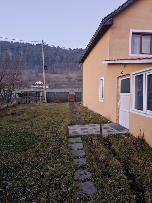 Vând casă   cabana  zona de munte