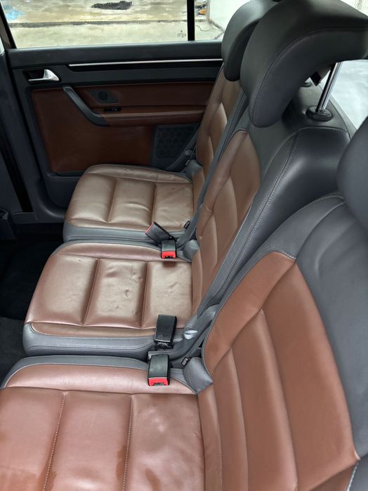 Volkswagen  Touran 1.4