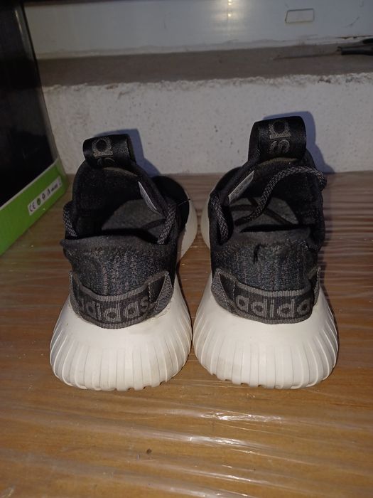 Маратонки Adidas