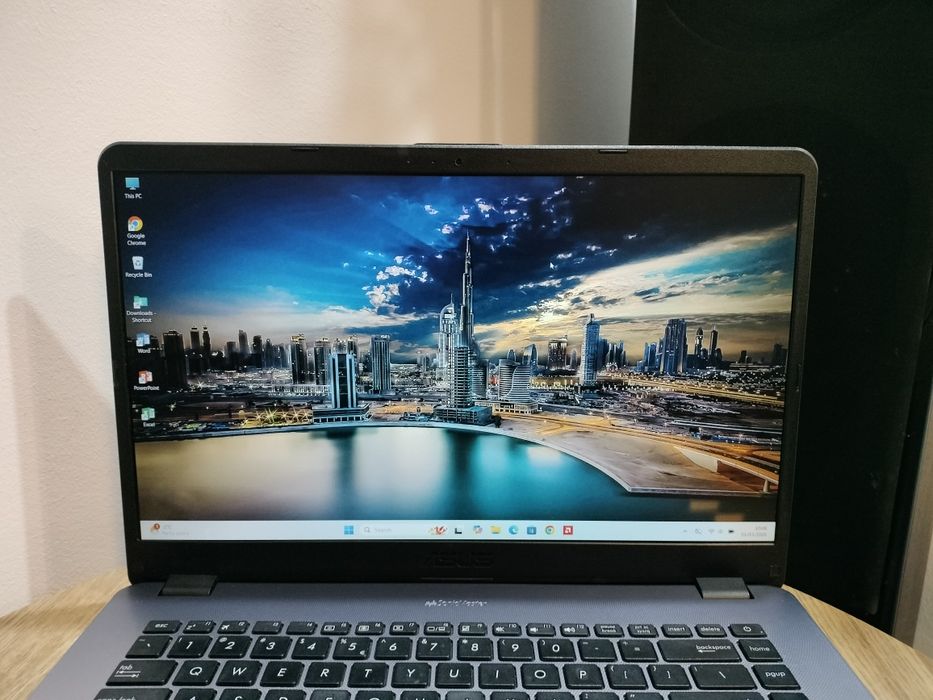 Asus Vivobook Ryzen 5
