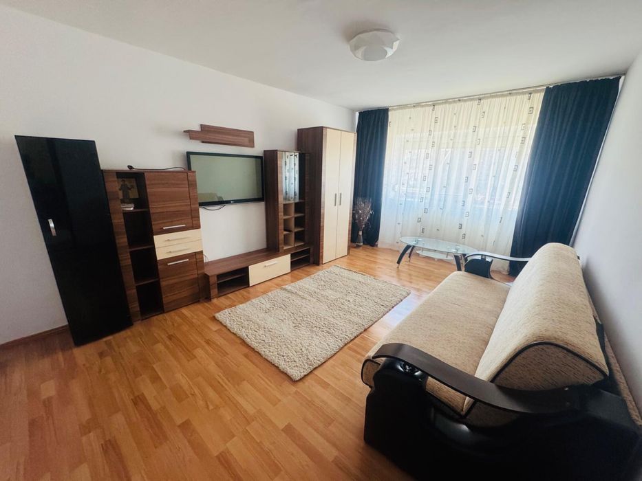 Inchiriez apartament 2 camere decomandat