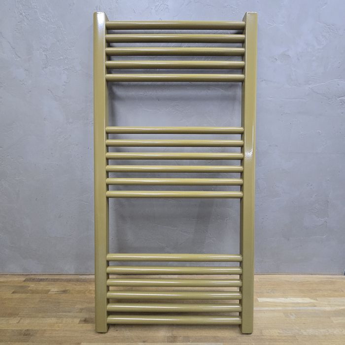 Calorifer vopsit electrostatic