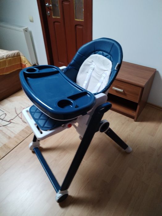 Scaun cu masuta pentru copii
