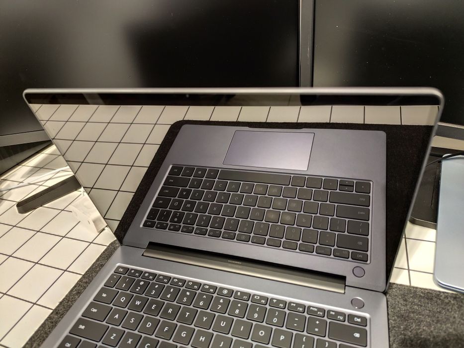 Huawei Mate book 14s