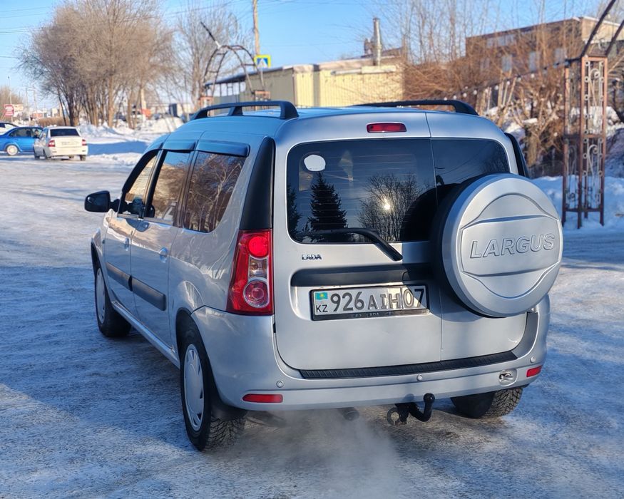 Фаркоп на ларгус