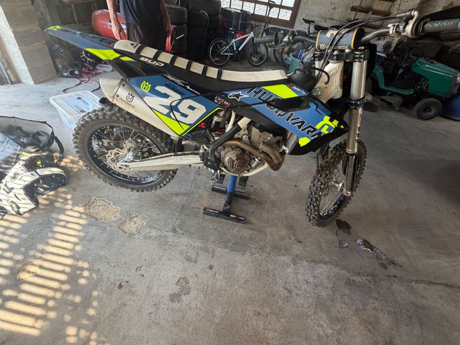 Vând Husqvarna FC 350 – 2017