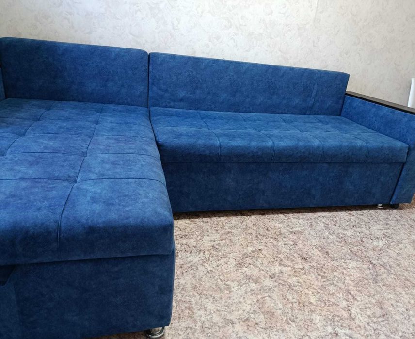 Продам б/у диван