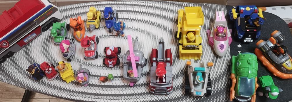 PAW  patrol Mighty Lookout Tower