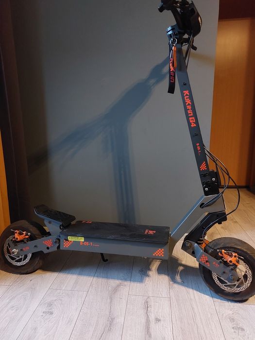 Vand trotineta electrica Kukirin g4 2025