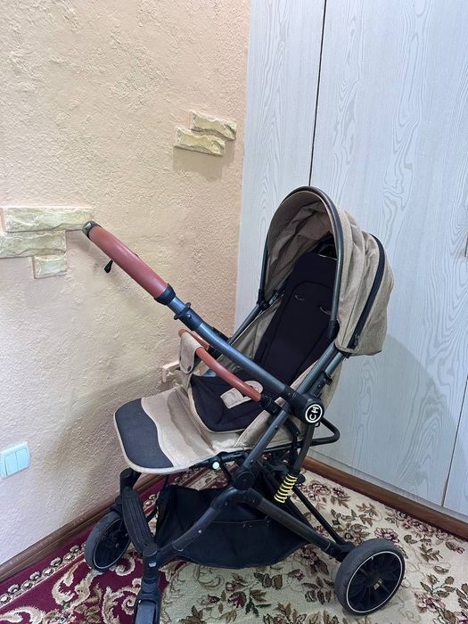 Продам детскую коляску