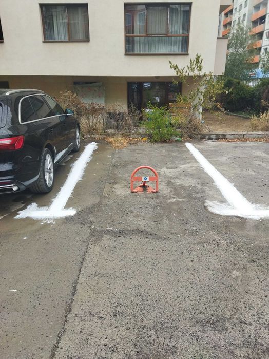 Отдавам под наем паркомясто