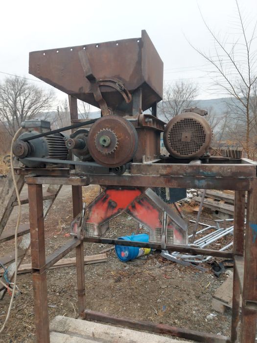 Продам Плющилку для зерна