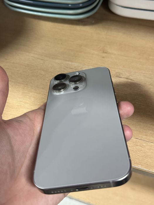 Iphone 16 pro идеальным состояный