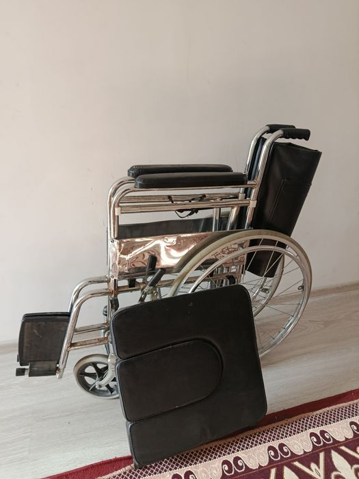 Инвалидное кресло