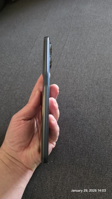 Realme 9 Pro 5G, 8GB RAM, 128GB, ecran 6.6 inch 120 Hz, impecabil.