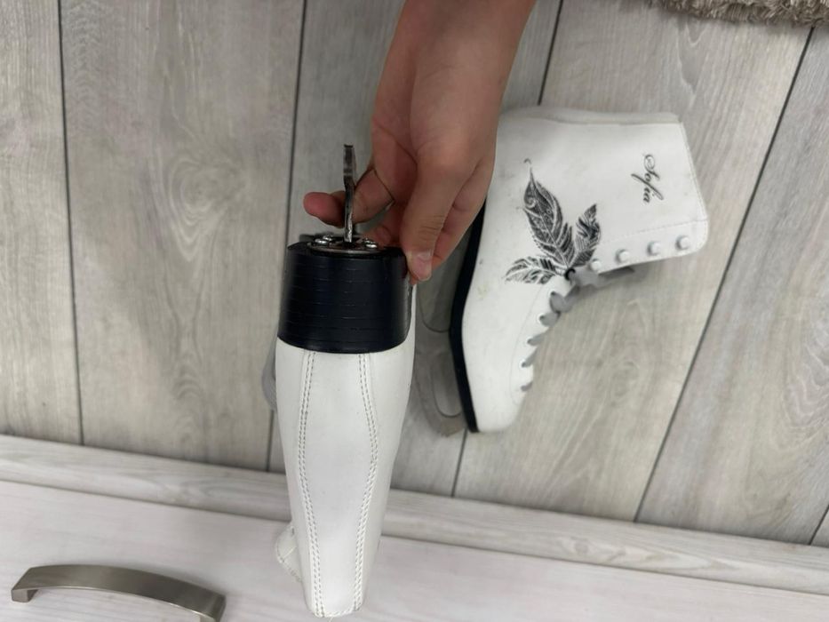 Продам коньки в хорошем состоянии