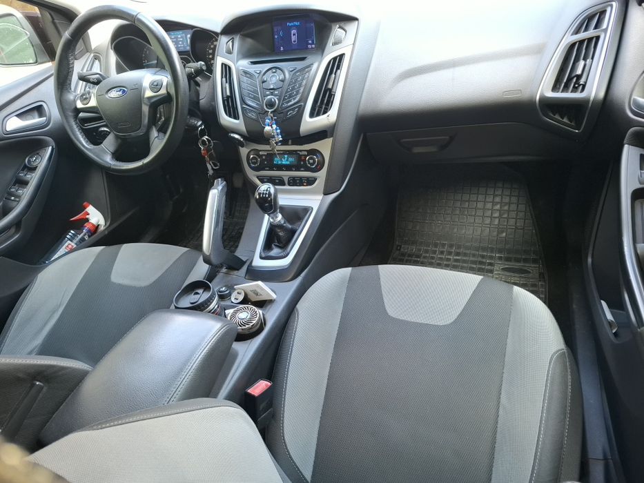 FORD Focus 2012 — imagine 4