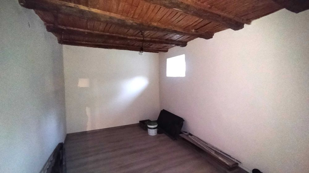 Дава се под наем Къща в с. Косарка, Област Габрово - 137 кв.м за 61200 € - Снимка #8