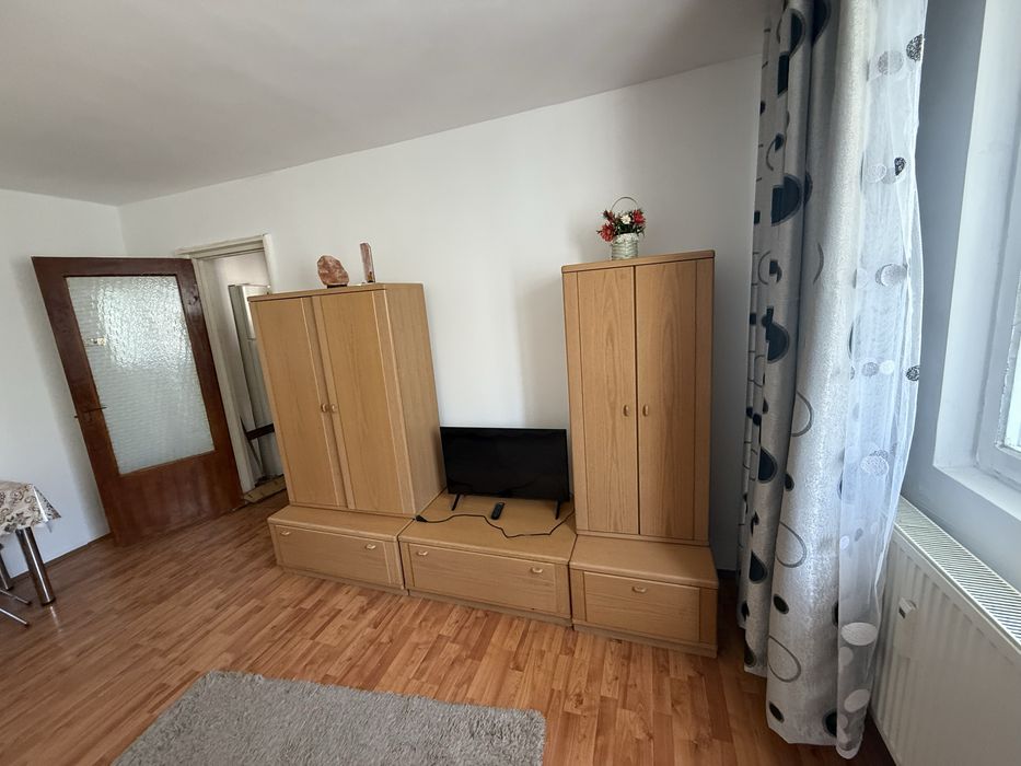 Apartament de inchiriat 2 camere decomandat