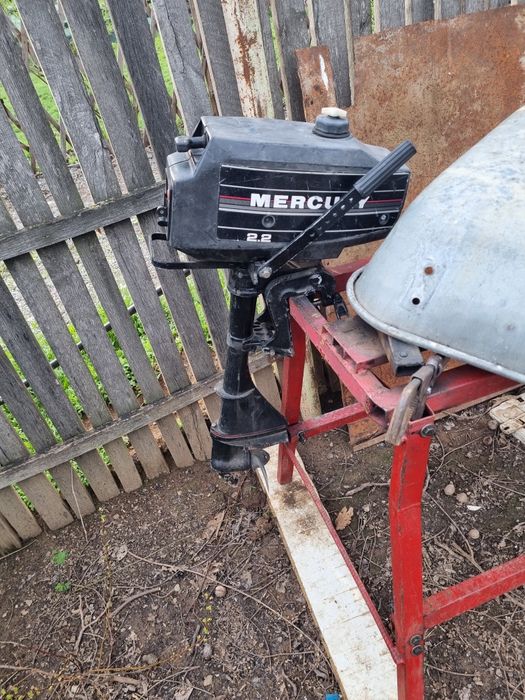 Motor barca mercury  2,2 cai