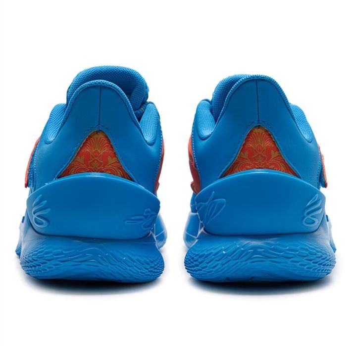 Curry Fox 1 продаю баскет кроссовки новые