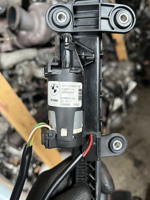 Подавачка колан бмв 3 е92 ( podavachka kolan bmw 3 e92 )