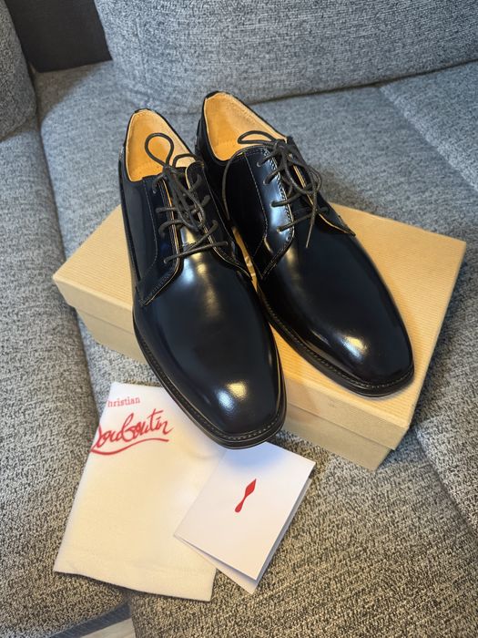 Pantofi eleganti barbati din piele naturala lacuita Christian Louboutin