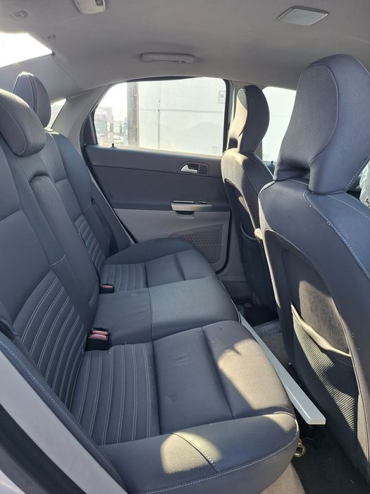 Dezmembrez Volvo S40 2009