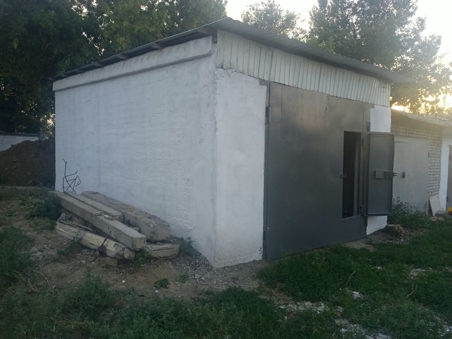 Продам гараж в районе Зенит