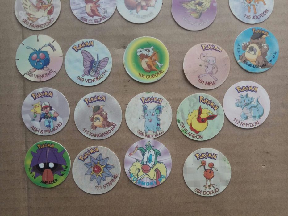 Продавам Покемон карти за игра , фигурка , тазота,Lapras Aqua