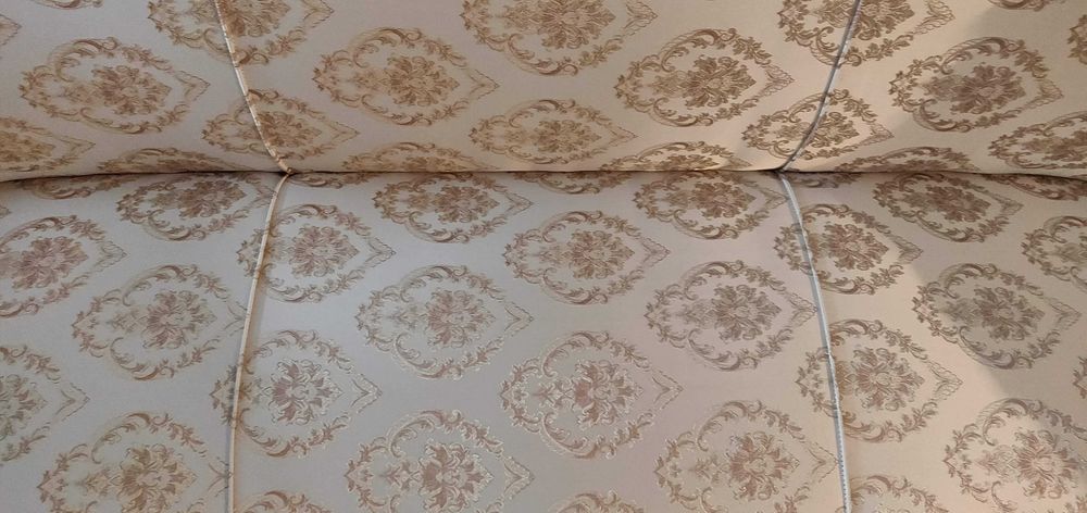 Винтидж Холова Гарнитура от масивно дърво