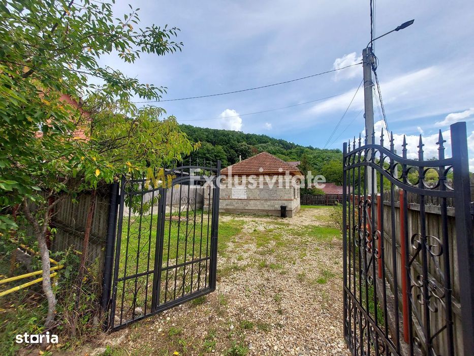 Casa nefinalizata - Bascov-Valea Ursului, Strada Salcamilor