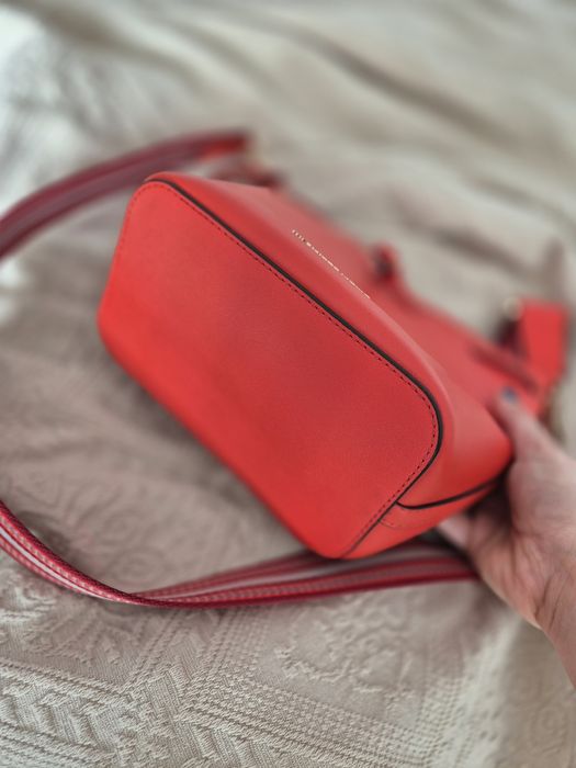 Vând poseta Michael Kors