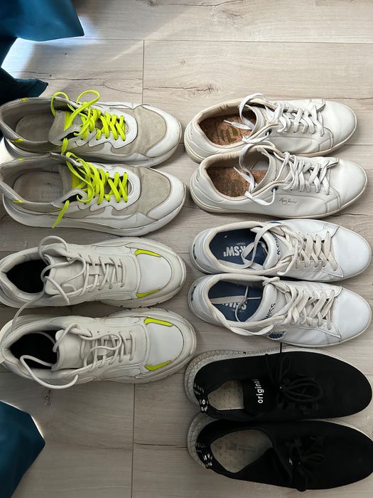 Ofer spre vânzare set de 5 perechi pantofi sport