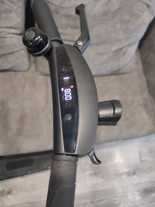 Продам электросамокат